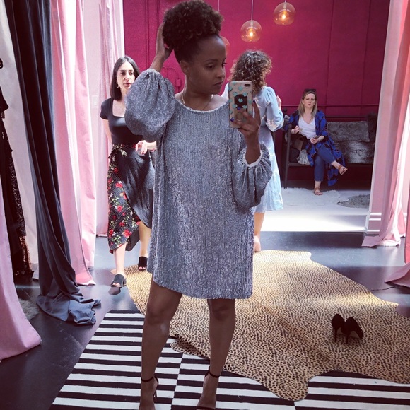 Meet your Posher, Gigi - Picture 1 of 1